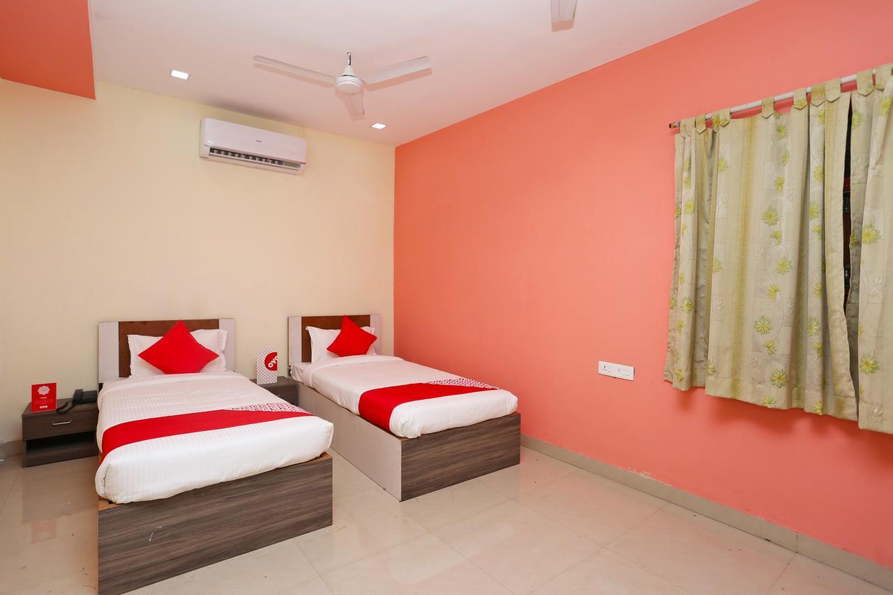 Oyo 14354 Amar Marriage Palace Hotel Dharmpura Ngoại thất bức ảnh